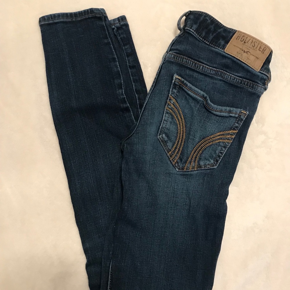 Hollister Jeans - Picture 2 of 2